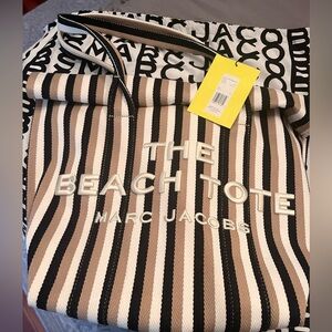 100% Authentic Marc Jacobs Black and Beige Patterned Beach Tote